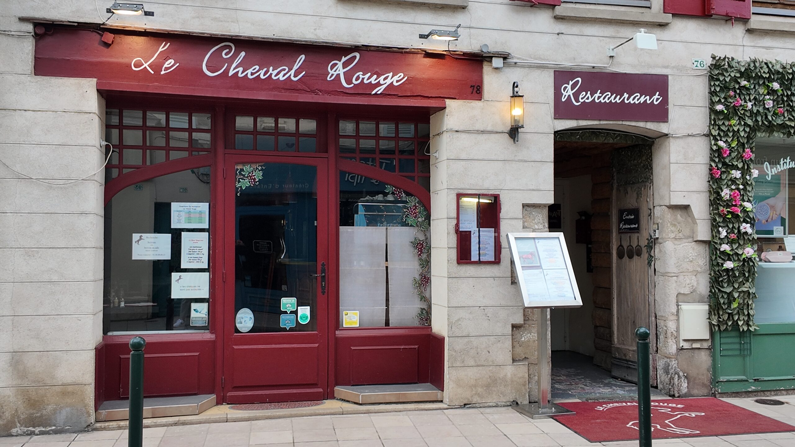 Cheval Rouge Le Cheval Rouge - Destination Yvelines