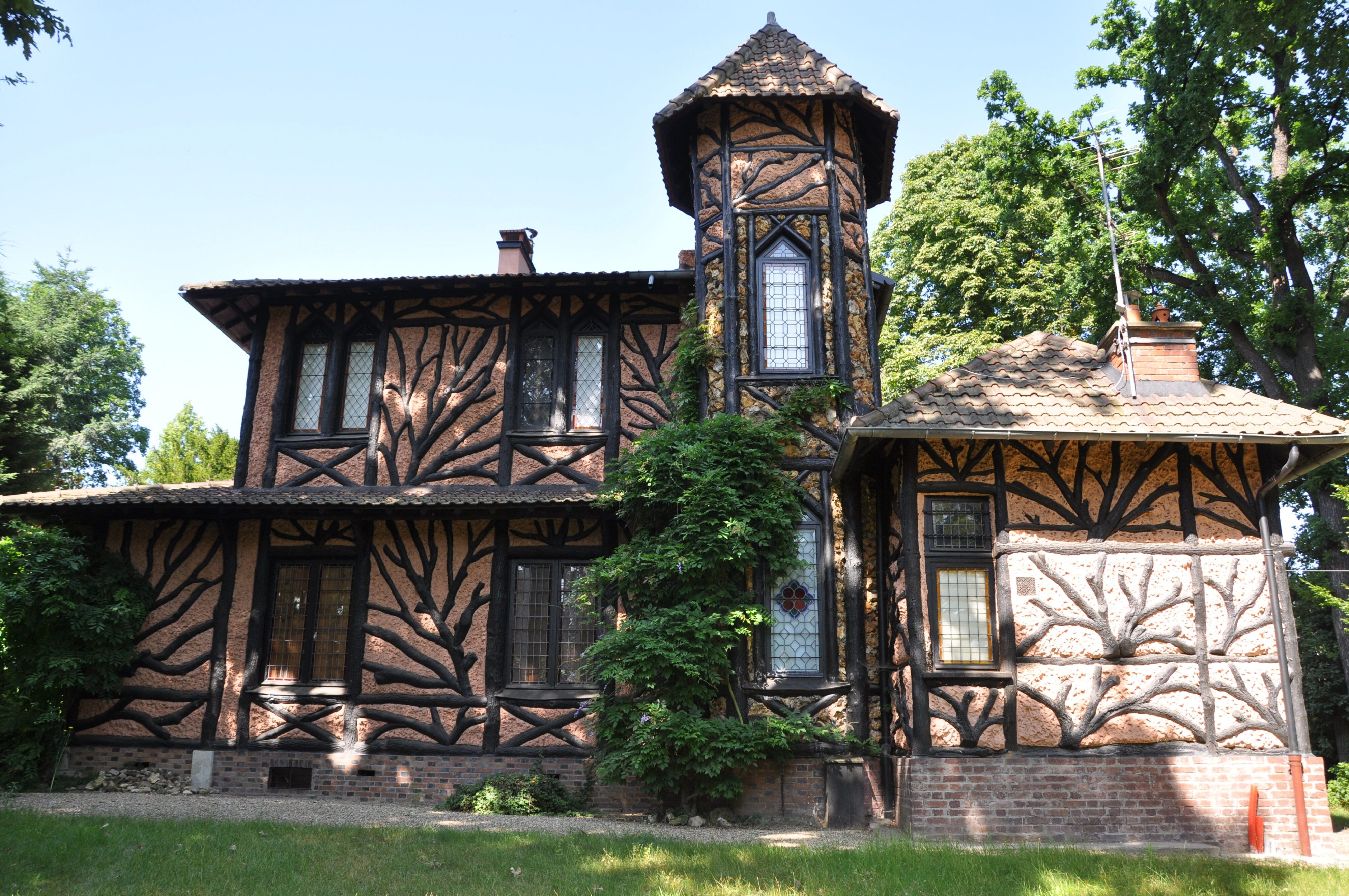 Wood Cottage