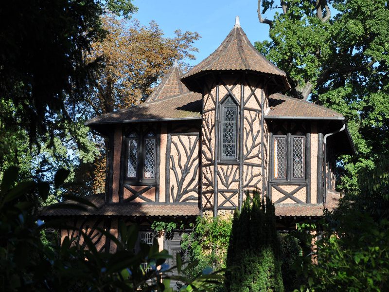 Wood-Cottage Monument Historique