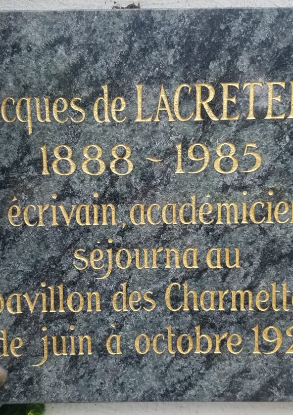 Plaque commémorative de Jacques de Lacretelle