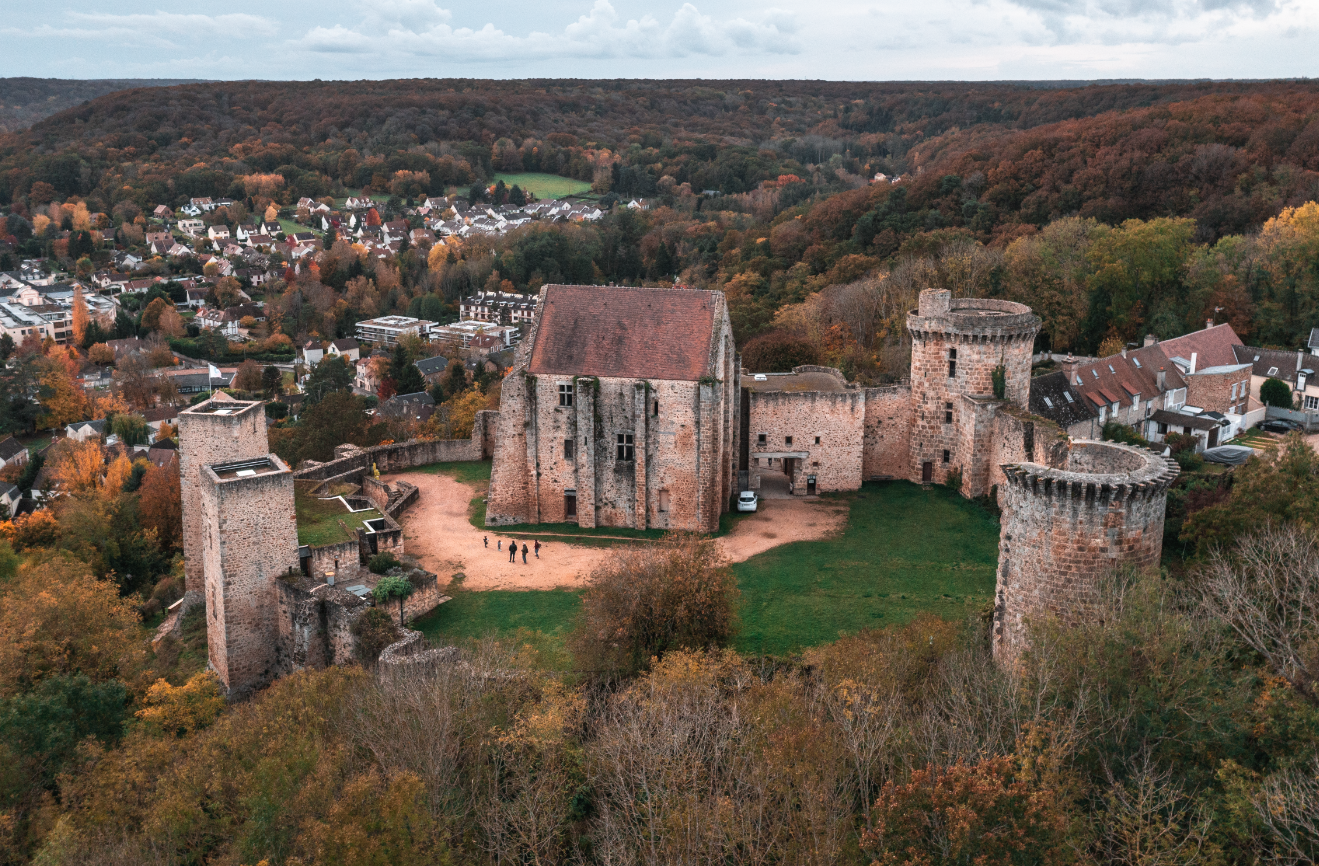 Château de la Madeleine automne