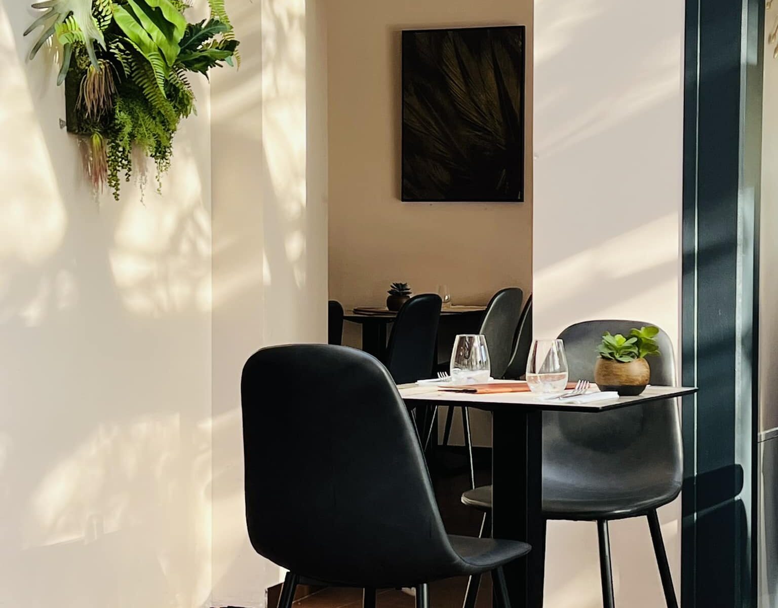 Table au Bijou Bar