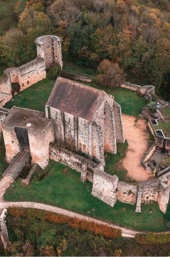 Château de la Madeleine automne