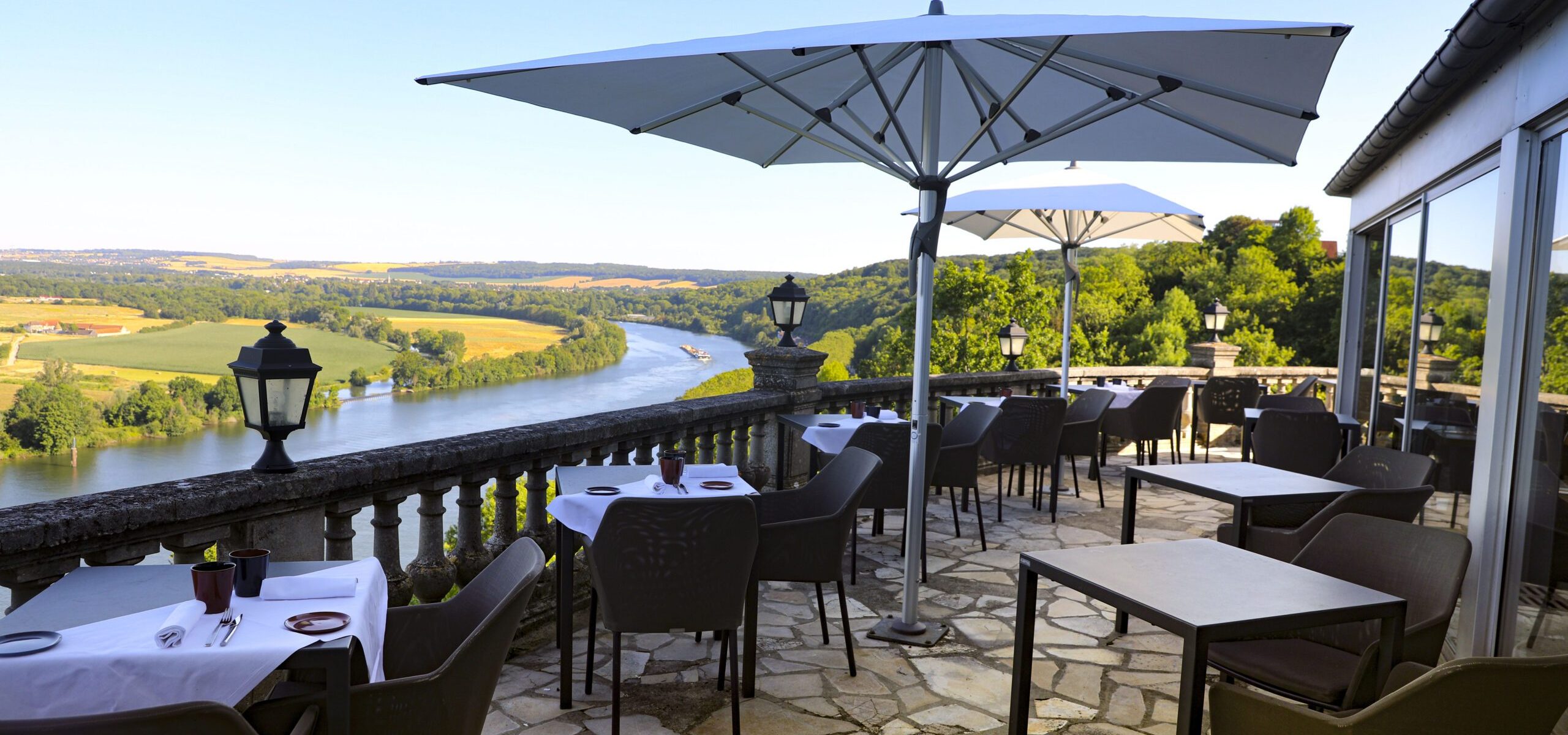 Terrasse du Panoramique 1* Michelein