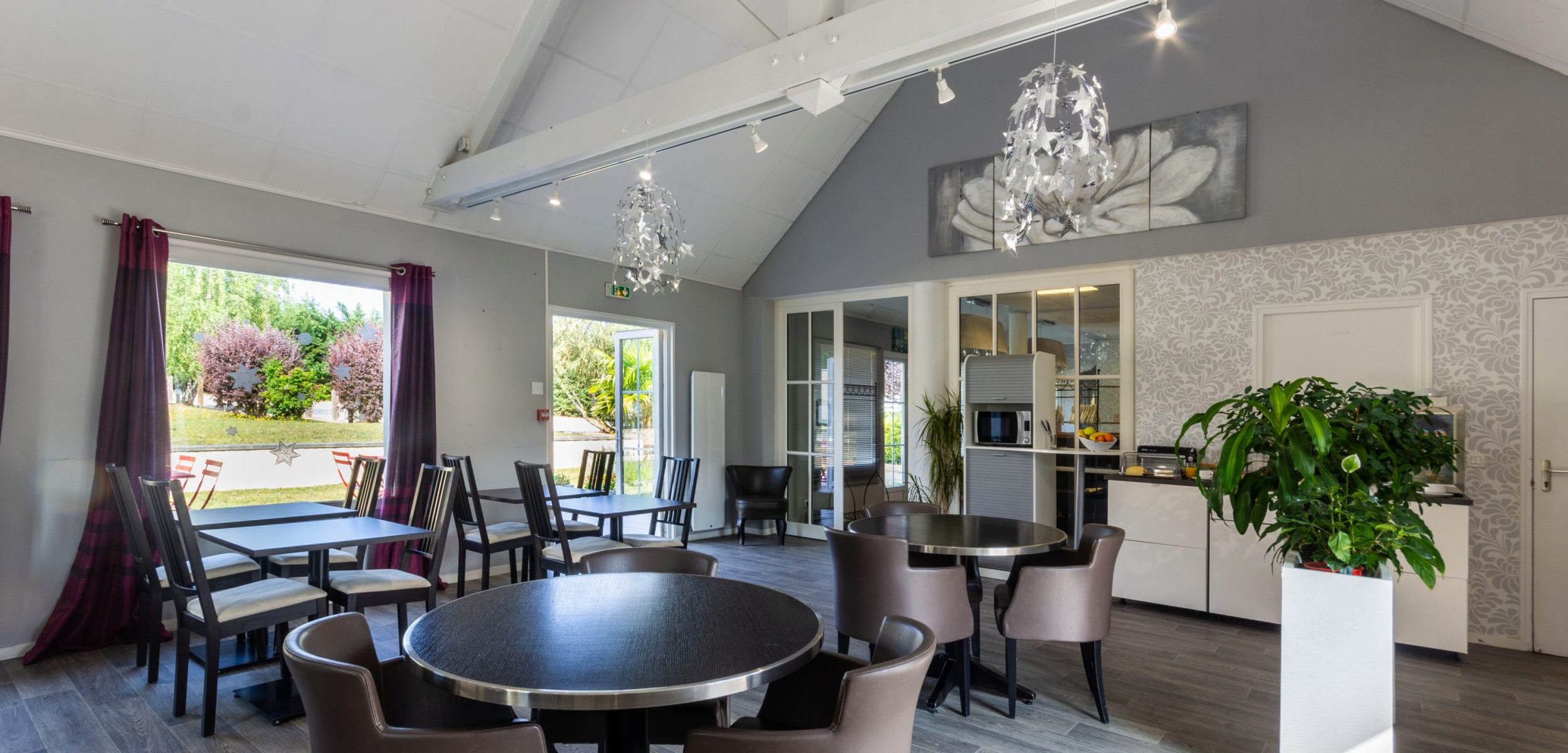 Hotel Hapy - Salle de restauration