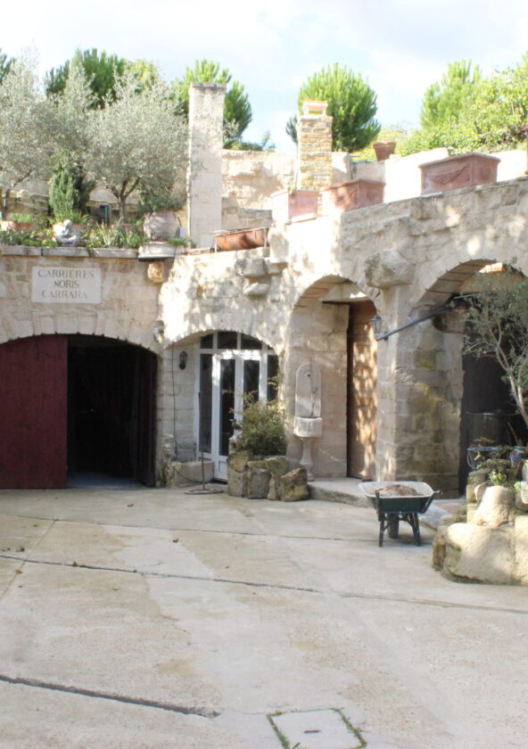 Carrara City, Carrières-sur-Seine