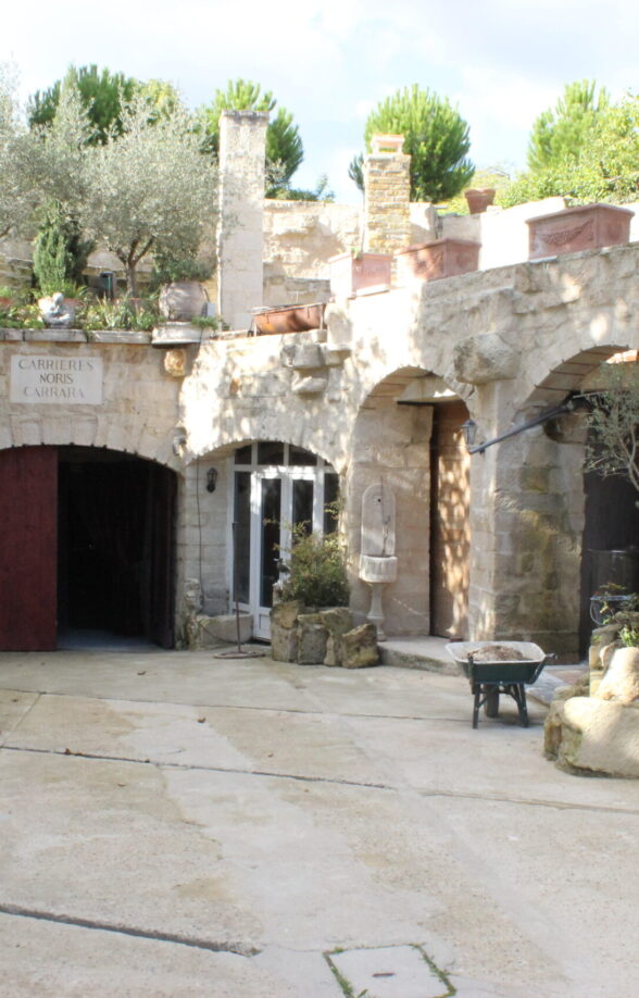 Carrara City, Carrières-sur-Seine