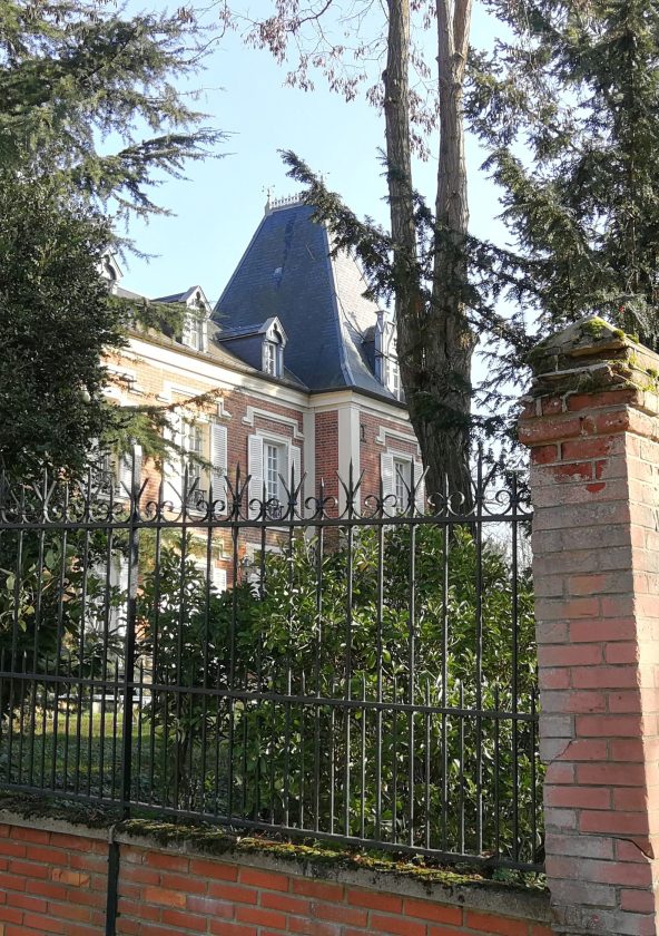 Maison Néo Gothique