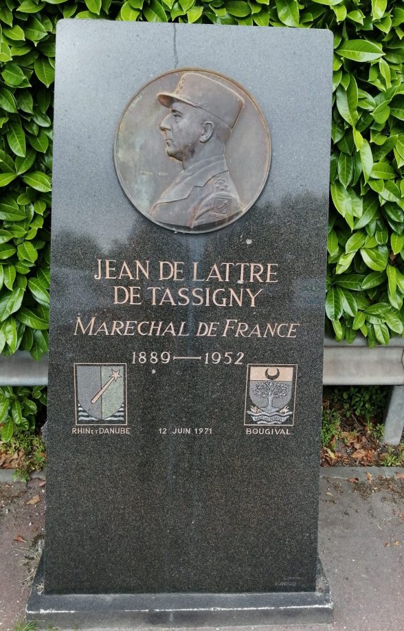 stèle commémorative