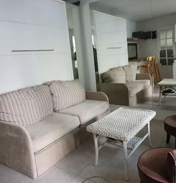 Studio situé en centre ville Saint Germain en Laye