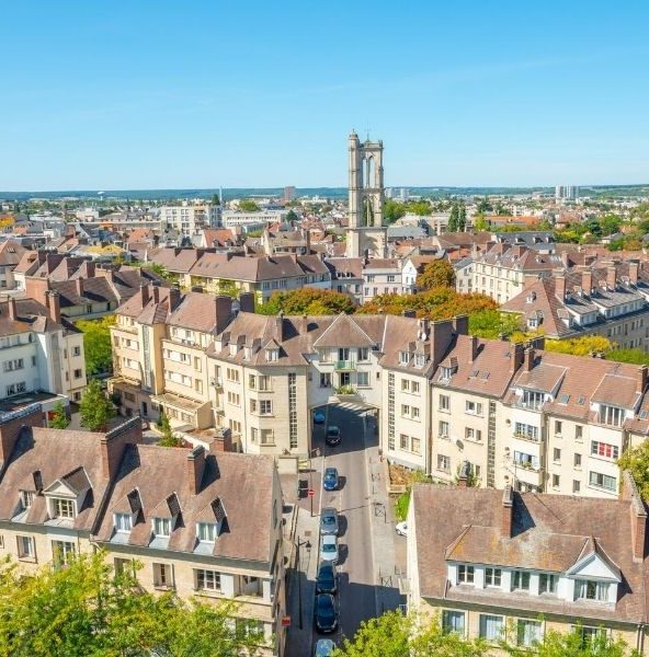 Mantes la Jolie - Vue du clocher