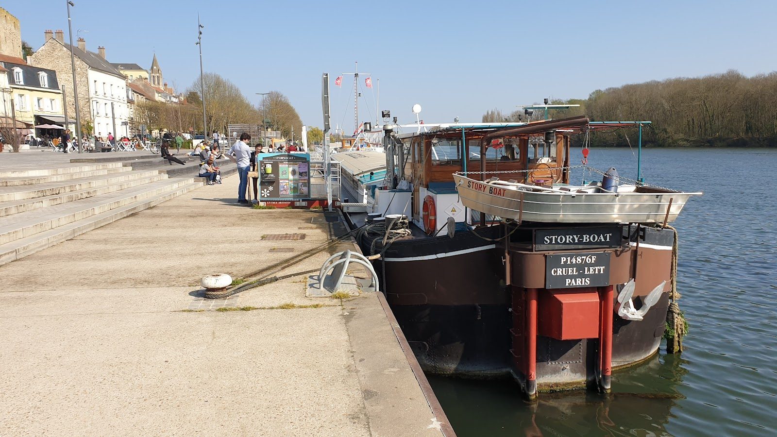 La Péniche Théâtre Le Story Boat