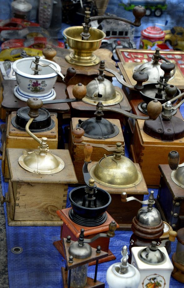 Brocante à Soindres