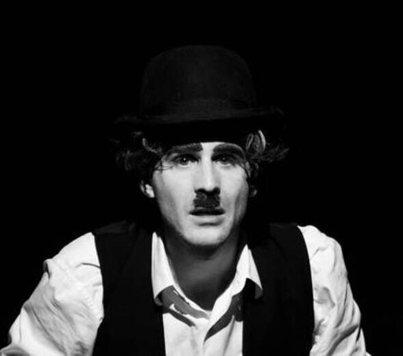 Théatre des arcades de Buc - CHAPLIN, 1939 de Cliff Paillé_Buc