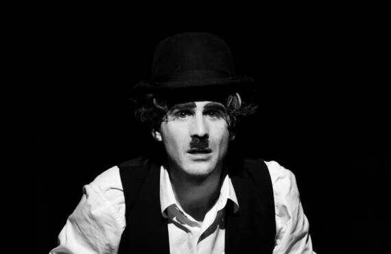 Buc - CHAPLIN, 1939 de Cliff Paillé_Buc