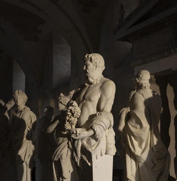 Galerie des Sculptures et des Moulages - Médiations étudiantes_Versailles