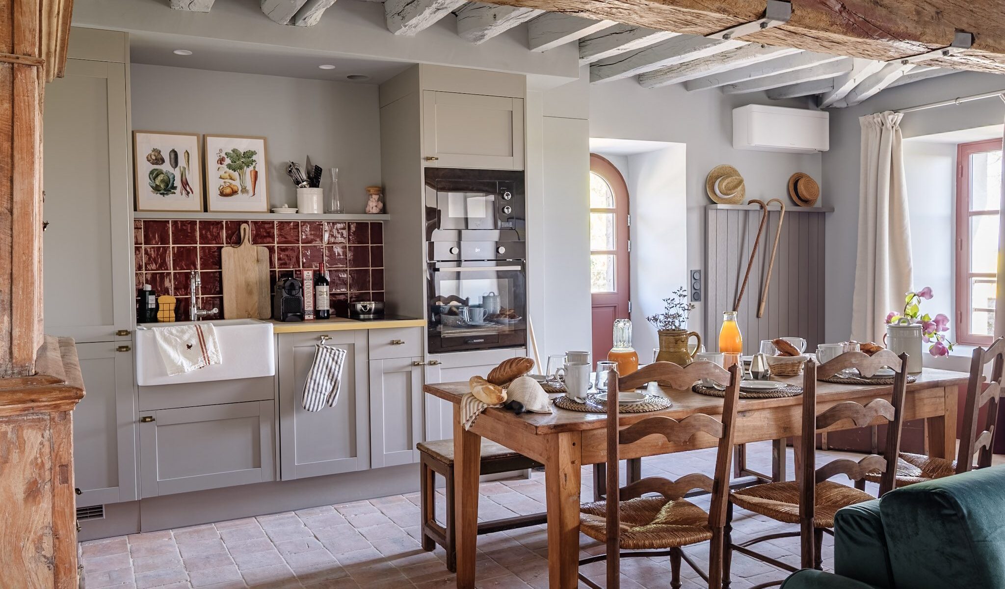 Le domaine du moulin de Richebourg_Salle à manger