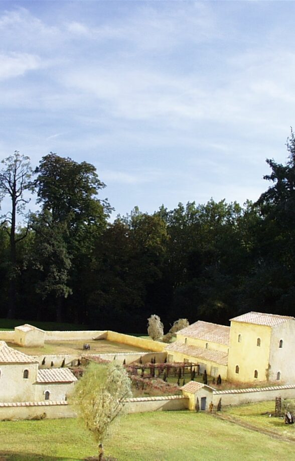 Découverte de la maquette de la villa gallo-romaine de Richebourg_Richebourg
