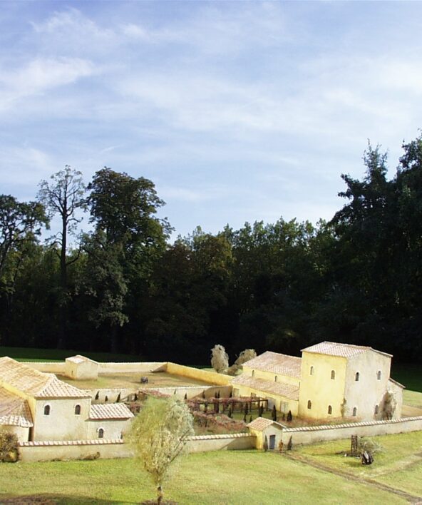 Découverte de la maquette de la villa gallo-romaine de Richebourg_Richebourg