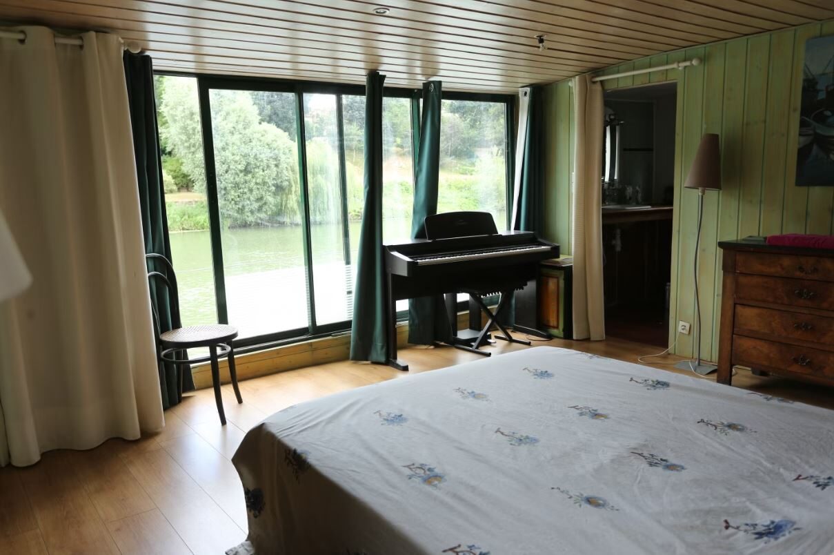 Péniche à Louveciennes_Louveciennes