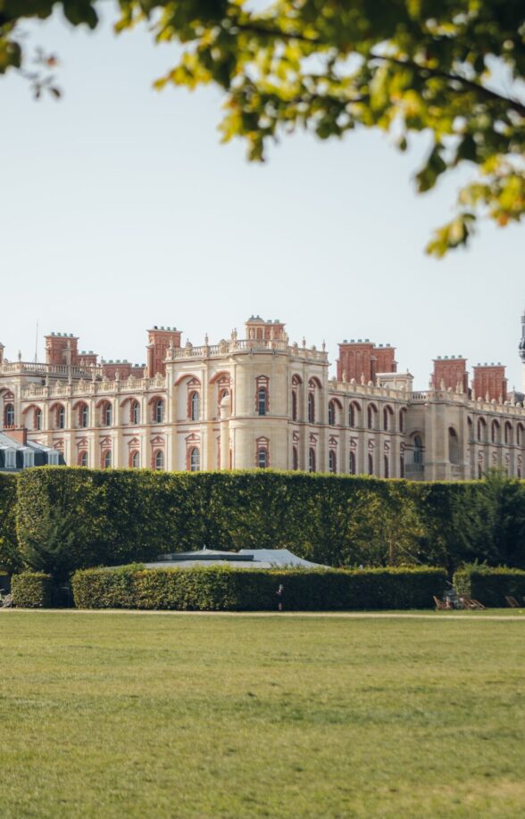 Visite guidée autour du Château-Neuf suivie d’un goûter au Pavillon Henri IV : 11 avril_Saint-Germain-en-Laye