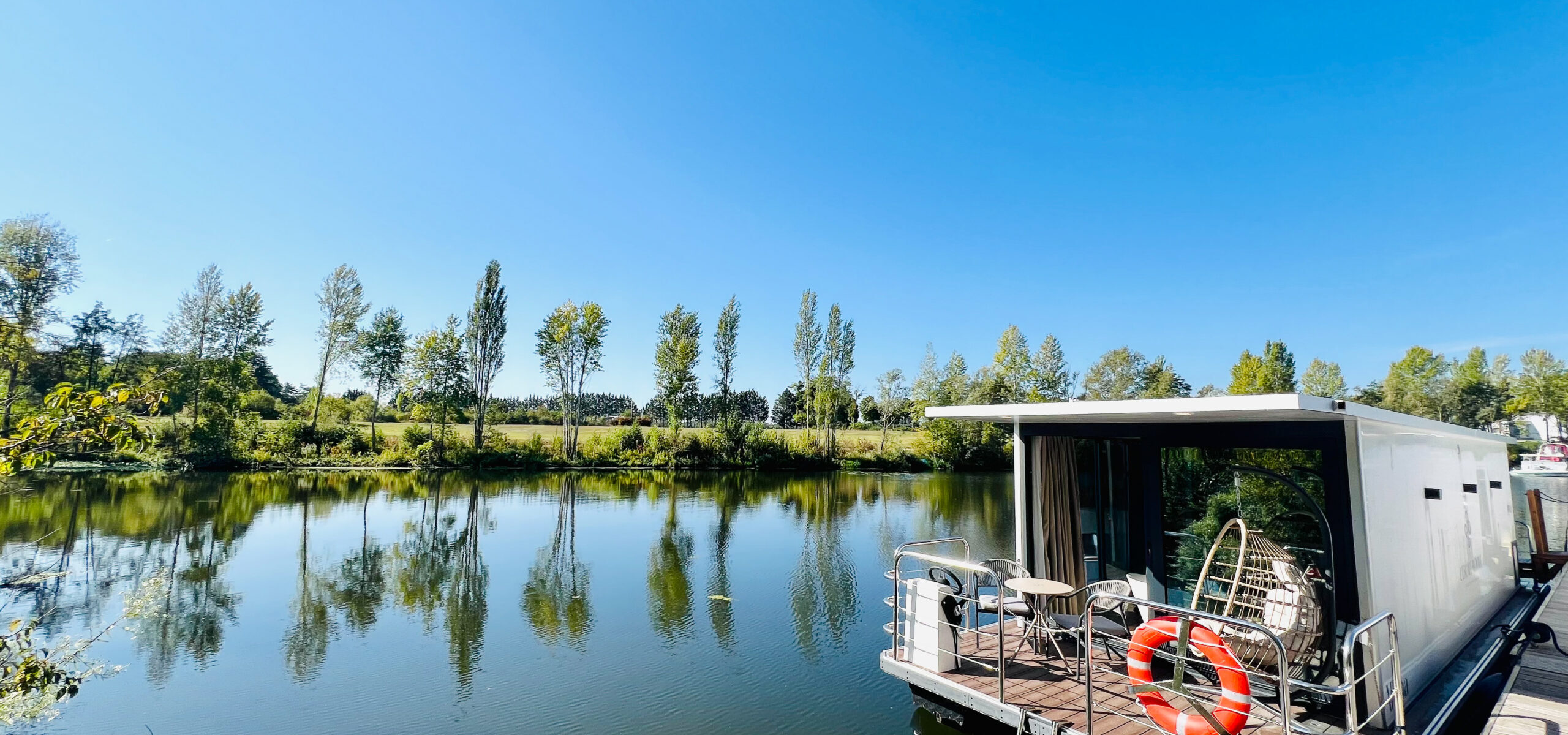 Suites flottantes L'Escale Royale à Verneuil-sur-Seine_Verneuil-sur-Seine