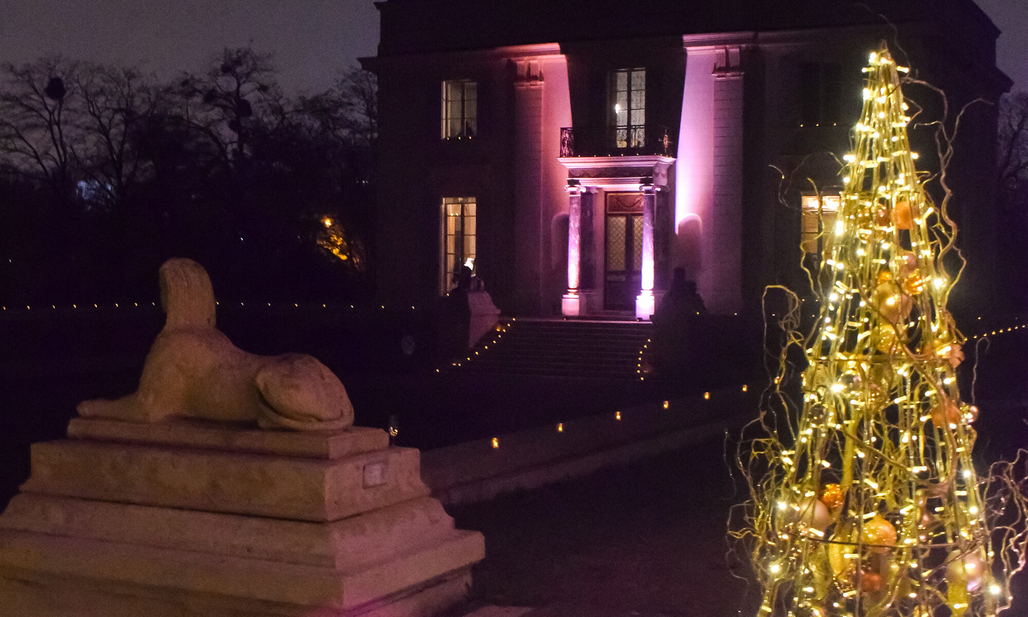 Pavillon décoré pour Noël 2