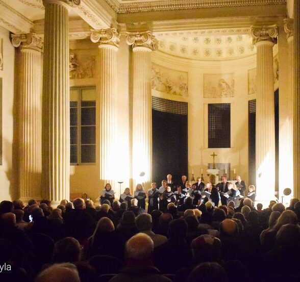 Chapelle du lycée Hoche - Concert de Noël unique à la lueur des bougies_Versailles