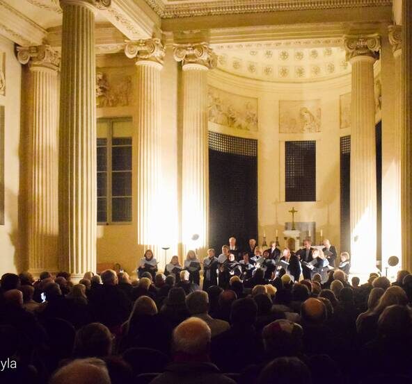 Chapelle du lycée Hoche - Concert de Noël unique à la lueur des bougies_Versailles