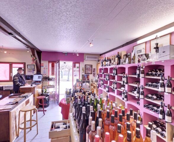 Dégustation de vins à la Cave des remparts_Saint-Arnoult-en-Yvelines