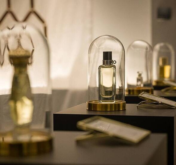 Espace Richaud - L'âme de la parfumerie française : voyage au coeur de l'élégance et du savoir faire_Versailles
